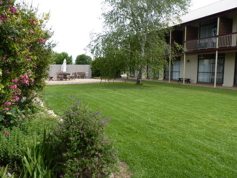 Coonawarra Motor Lodge Motel - Tourism TAS 3
