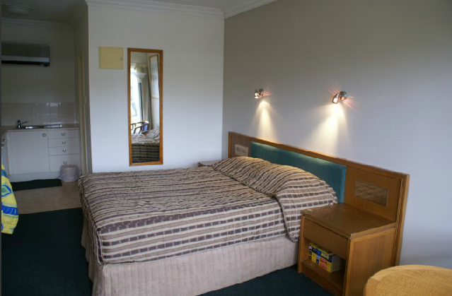 Coopers Colonial Motel - Hobart Tourism 0