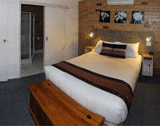 Copper Country Motor Inn & Restaurant - Tourism TAS 1