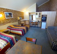 Country Gardens Motor Inn - Hobart Tourism