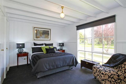 Creek Cottage Bed & Breakfast - Tourism TAS 1