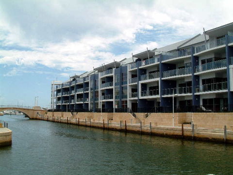 Dolphin Quay Apartment Hotel - Tourism TAS 0