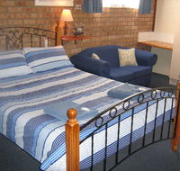 Cunningham Shore Motel