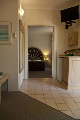 Dawson Motor Inn - Tourism TAS 2