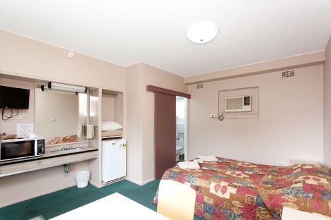 Aquatic Motor Inn - Tourism TAS 2