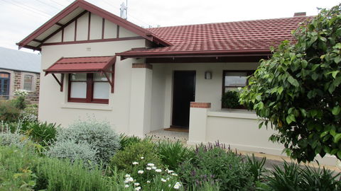 Mataro Cottage - Hobart Tourism 0