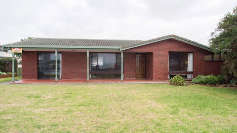 Avarest - Hobart Tourism 0