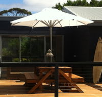 Riverside at Island Beach - Hobart Tourism