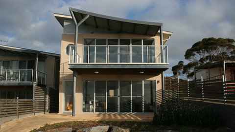 Penneshaw Oceanview Apartments - Tourism TAS 0