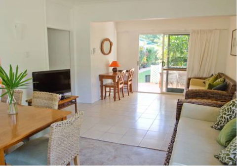 Cairns Beaches Affordable Holiday Accommodation - Tourism TAS 0