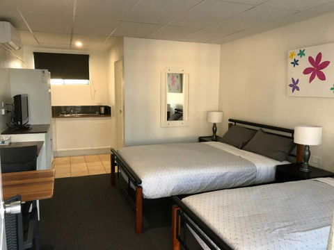 Cooks Endeavour Motor Inn–Tweed Heads - Hobart Tourism 1