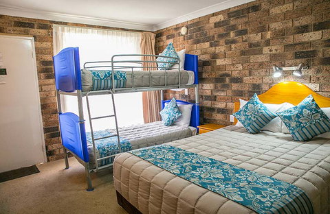 Gosford Palm Motor Inn  - Tourism TAS 2