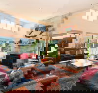 Bottlebrush Lodge - Hobart Tourism