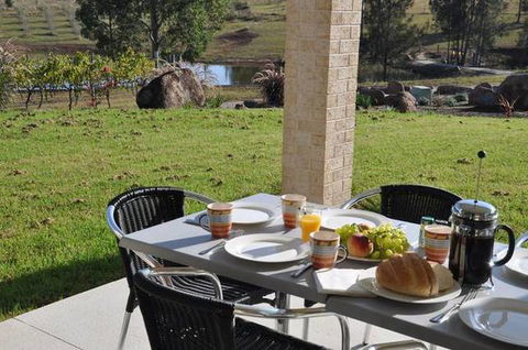 Ghost Riders Vineyard Lodge - Hobart Tourism 1