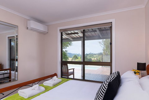 Jacaranda Cottages - Tourism TAS 10