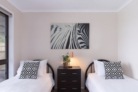 Jacaranda Cottages - Tourism TAS 11