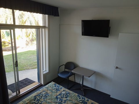 Lake Munmorah Motel - Tourism TAS 9