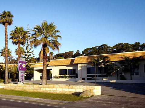 Dog Rock Motel - Hobart Tourism 0