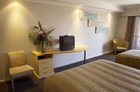 Dog Rock Motel - Hobart Tourism 1