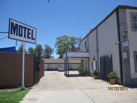 Dragon Phoenix Resort & Restaurant - Tourism TAS 13