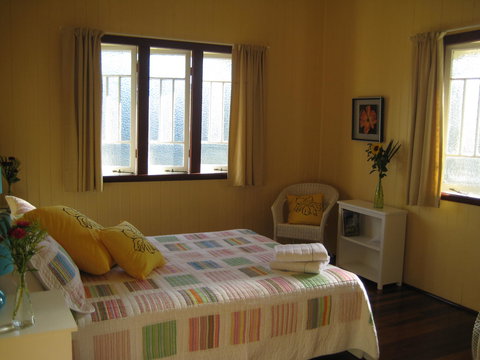 Eco Queenslander Holiday Home - Tourism TAS 1