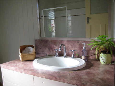 Eco Queenslander Holiday Home - Tourism TAS 6