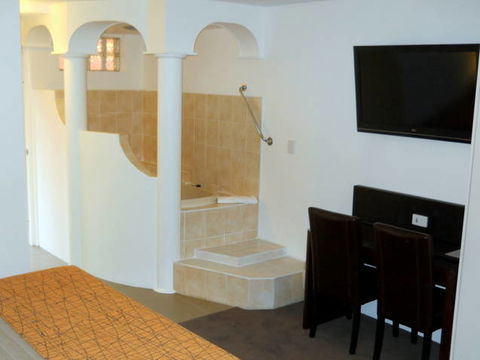 El Paso Motor Inn - Hobart Tourism 6
