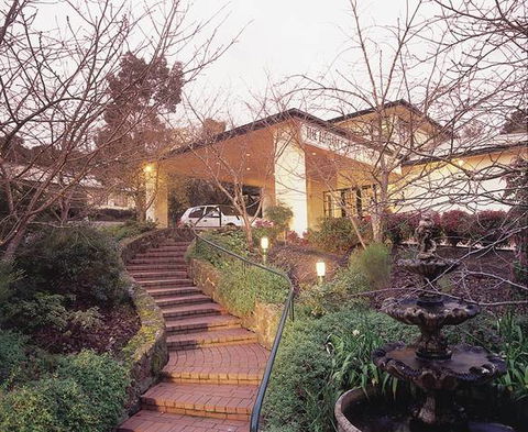 Eltham Gateway Hotel And Conference Centre - Tourism TAS 0