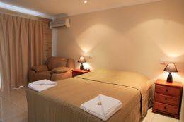Emerald Central Palms Motel - Hobart Tourism 1