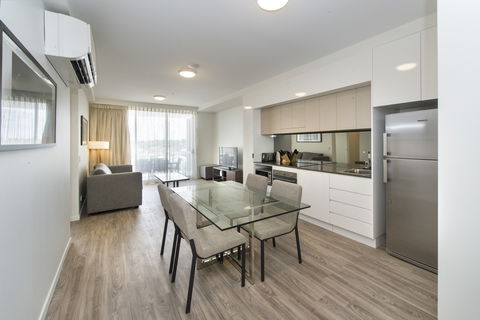 Empire Apartment Hotel - Hobart Tourism 3