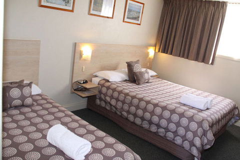 Fitzroy Motor Inn - Tourism TAS 3