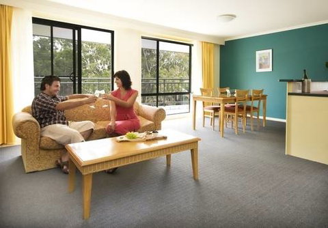 Flynns Beach Resort - Tourism TAS 2