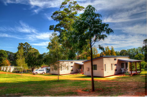 Fontys Pool Caravan Park And Chalets - Tourism TAS 0
