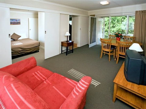 Forrest Hotel & Apartments - Tourism TAS 6
