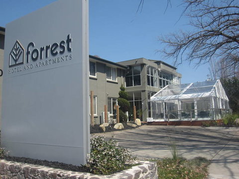 Forrest Hotel & Apartments - Tourism TAS 9