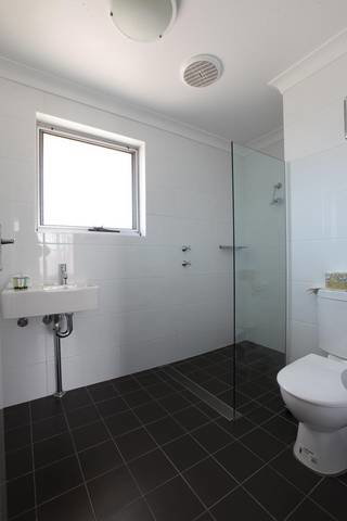 Forrest Hotel & Apartments - Tourism TAS 11