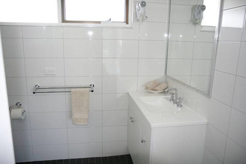 Frankston Motel - Tourism TAS 1