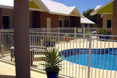 Gecko Lodge Kalbarri - Tourism TAS 1