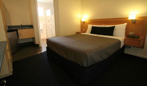 Hamilton Town House Motel On Shakespeare - Hobart Tourism 0