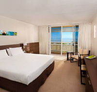 Holiday Inn Cairns Harbourside - Hobart Tourism