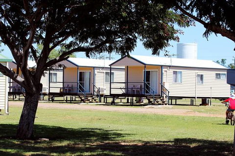 Hughenden Allen Terry Caravan Park - Tourism TAS 4