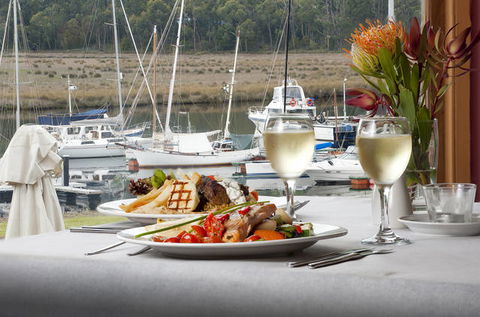 Kermandie Hotel & Marina - Tourism TAS 3