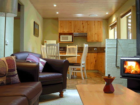 Kianinny Bush Cottages - Hobart Tourism 4