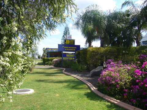 Kings Motor Inn & Steakhouse - Hobart Tourism 0