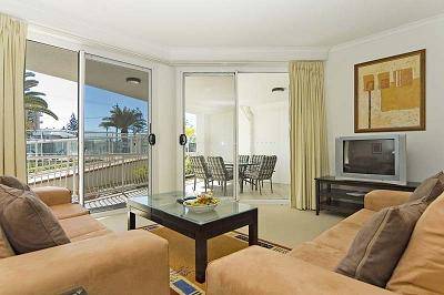 Kirra Beach Apartments - Hobart Tourism 0