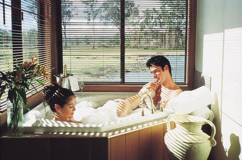 Lake Weyba Cottages Noosa - Tourism TAS 2