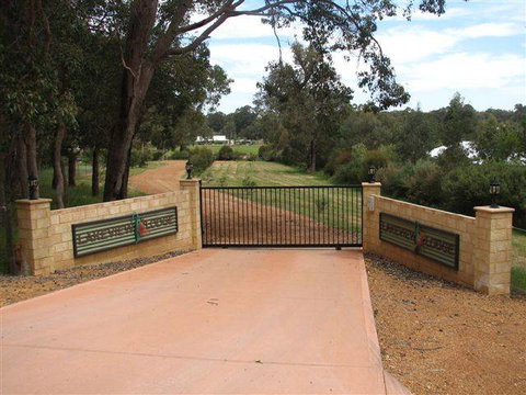 Lakeview Lodge - Tourism TAS 4