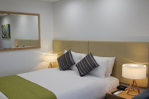 Lighthouse Beach Resort - Tourism TAS 5