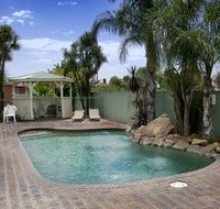 Lincoln Cottage Motor Inn - Hobart Tourism