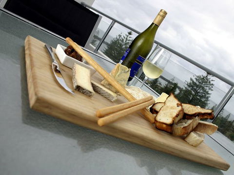 Macquarie Waters Boutique Apartment Hotel - Hobart Tourism 3